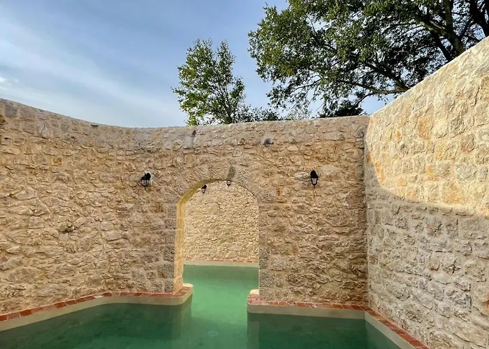 Village Balatura - Exclusive Veggie